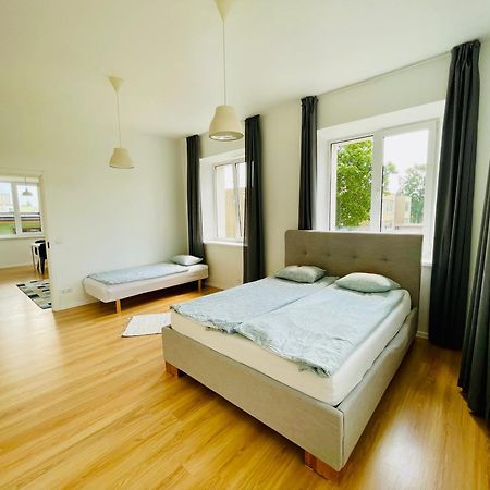 Endla Hostel Ja Apartamendid Хаапсалу Экстерьер фото