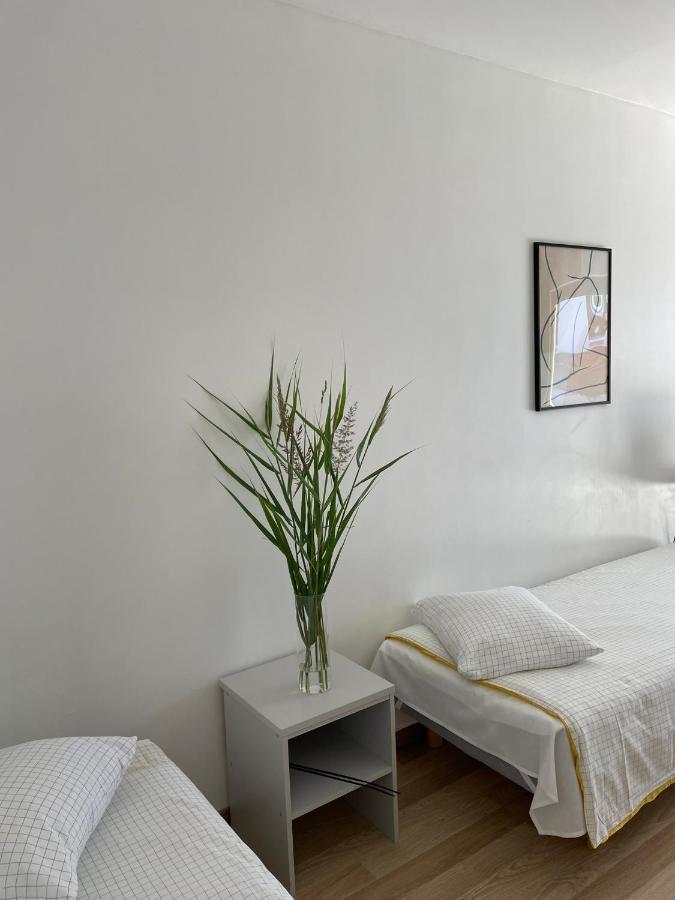 Endla Hostel Ja Apartamendid Хаапсалу Экстерьер фото