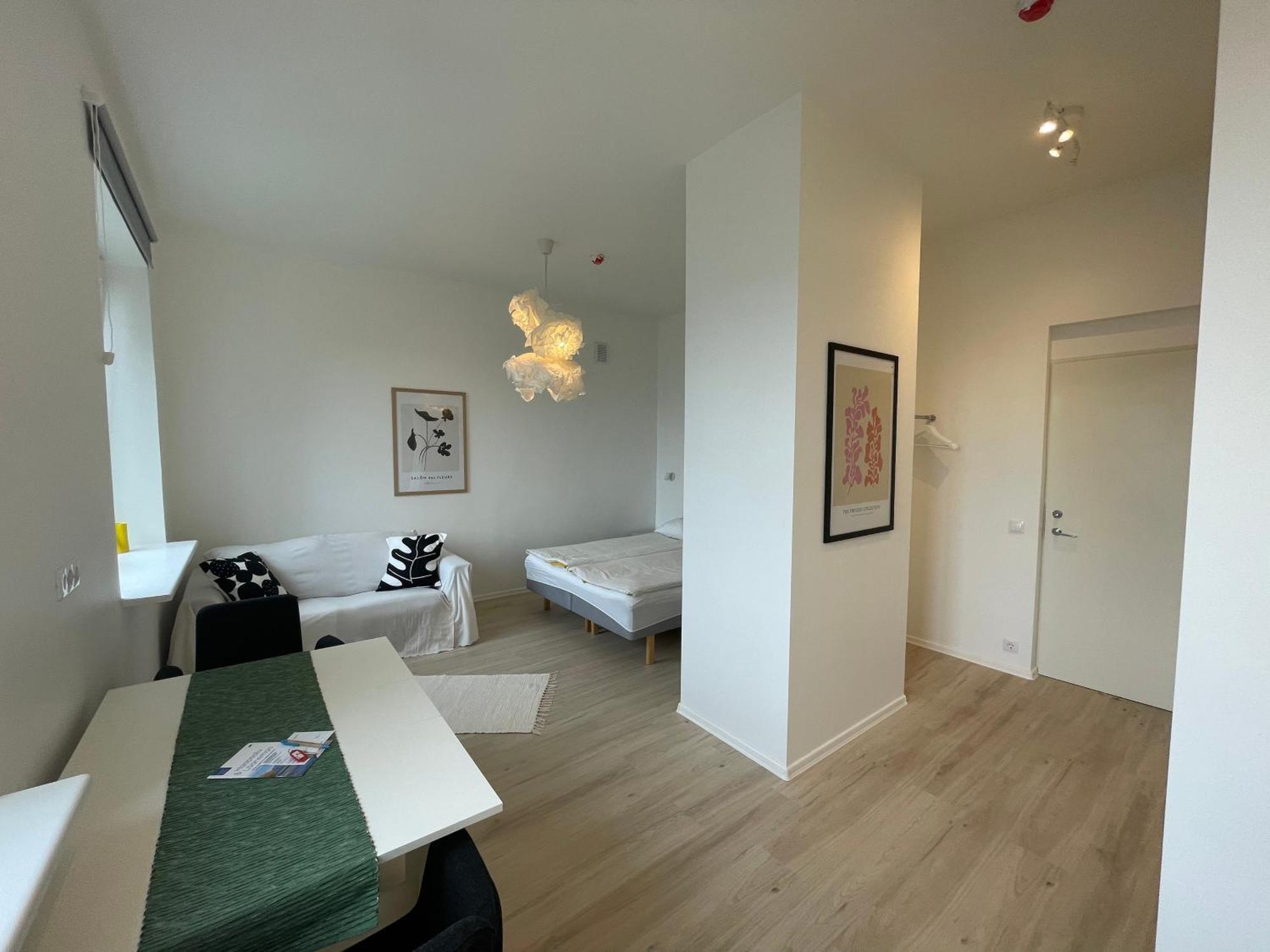 Endla Hostel Ja Apartamendid Хаапсалу Экстерьер фото