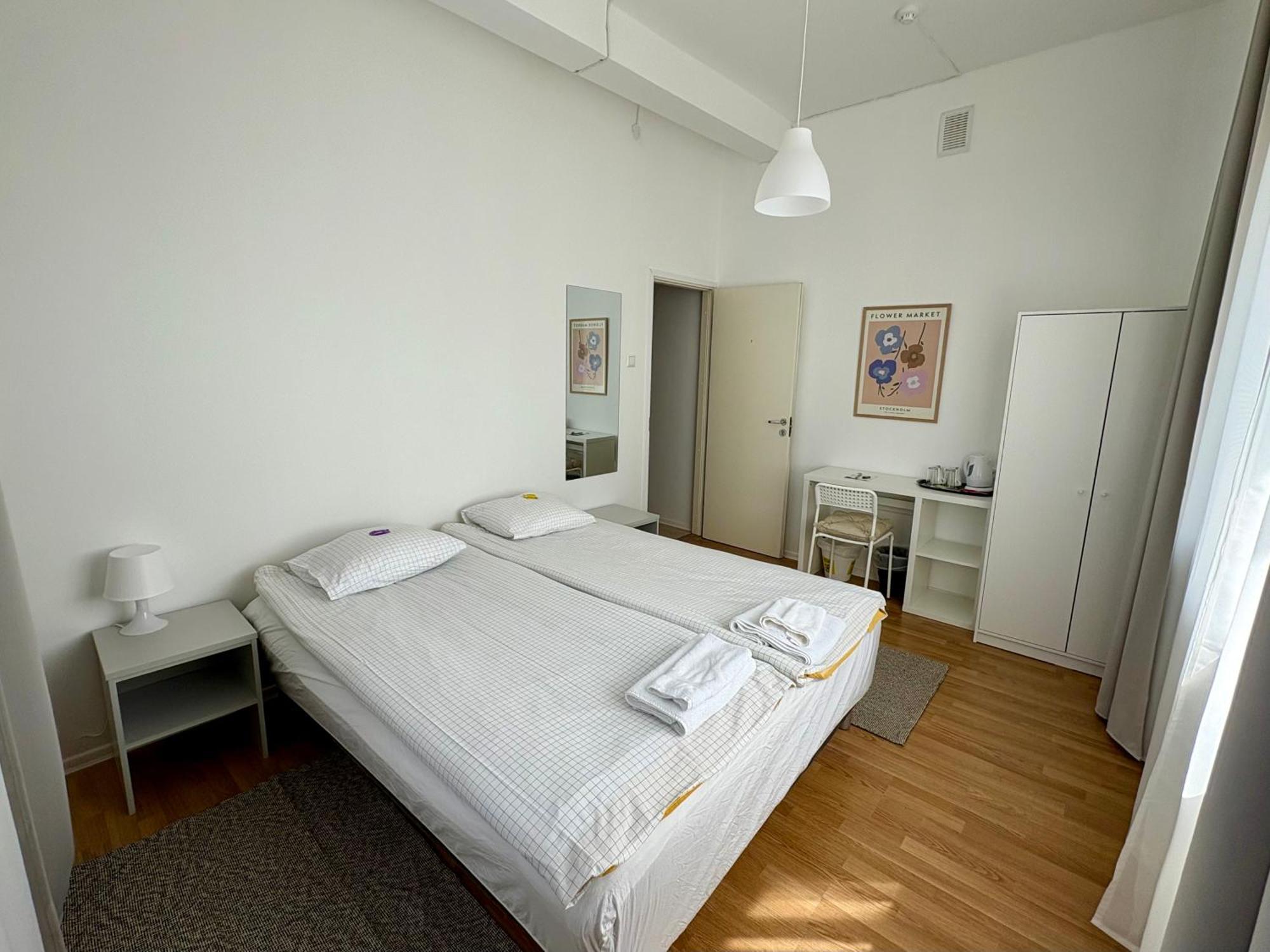Endla Hostel Ja Apartamendid Хаапсалу Экстерьер фото